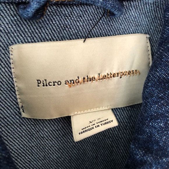 Pilcro Letterpress Cropped Trucker Denim Jacket - Picture 5 of 6
